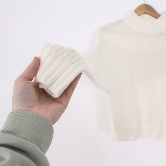 *H&M White Knit Stand-up-collar Sweater - Picture 7 of 7